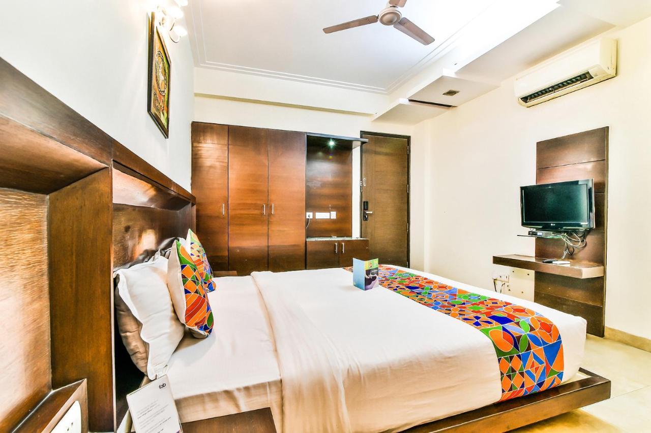Fabhotel Oasis Dlf Phase 3 Gurgáon Exteriér fotografie