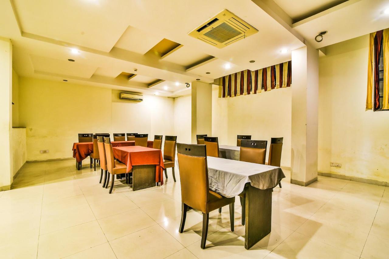 Fabhotel Oasis Dlf Phase 3 Gurgáon Exteriér fotografie