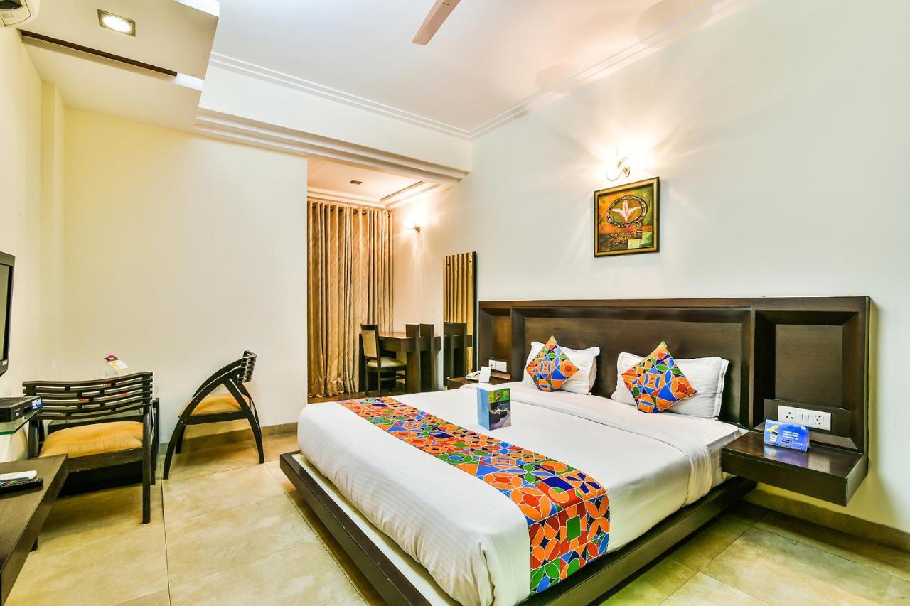 Fabhotel Oasis Dlf Phase 3 Gurgáon Exteriér fotografie